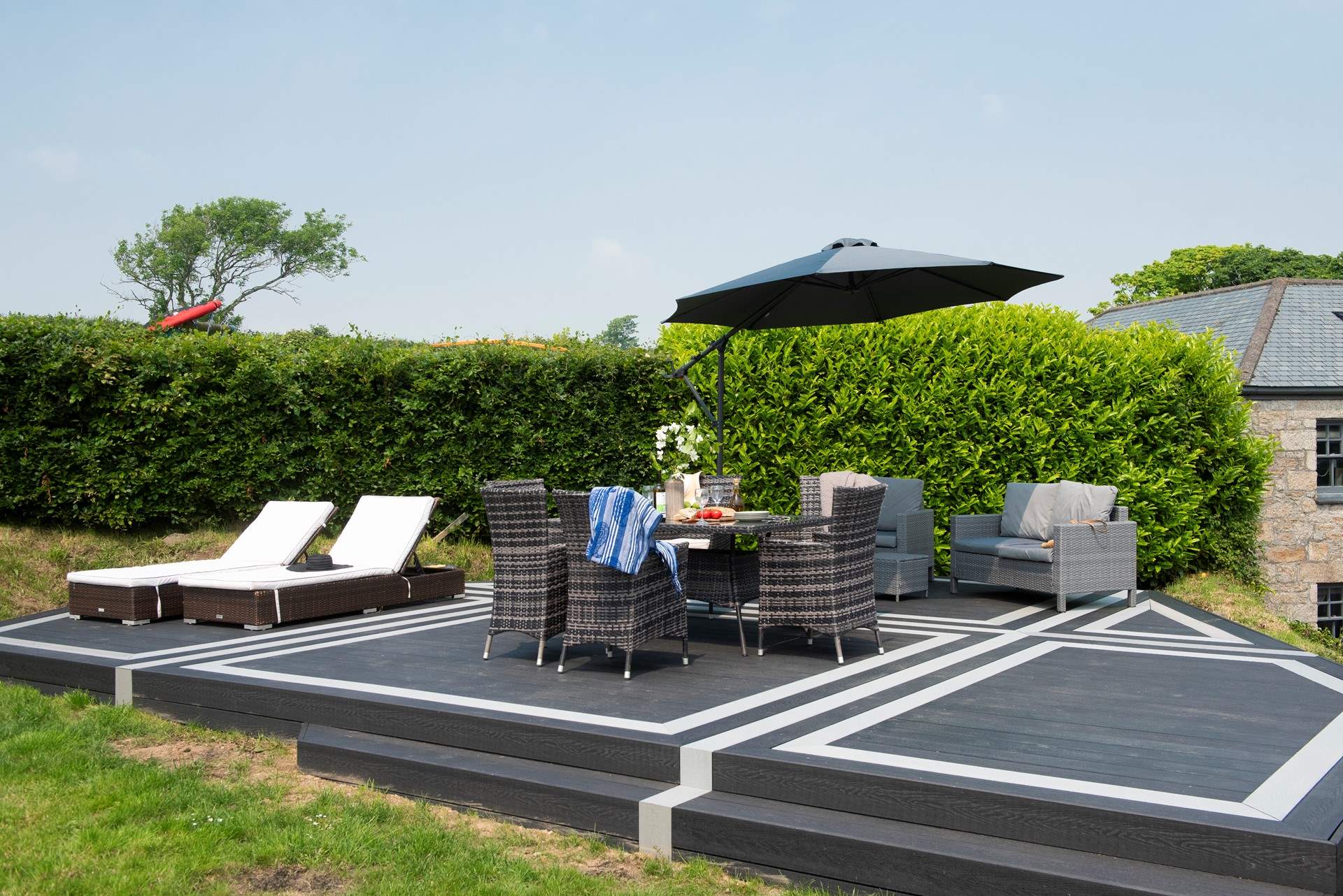 The private sun deck is the perfect place for relaxing on your holidays.