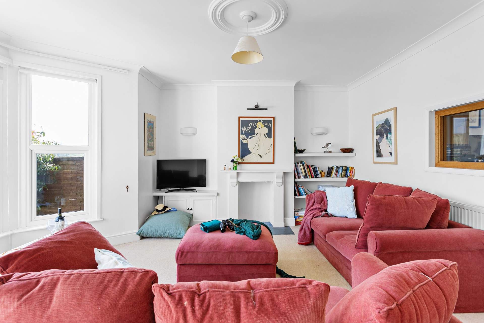 The sitting-room is the perfect spot for curling up after a day out discovering all the delights of the area.