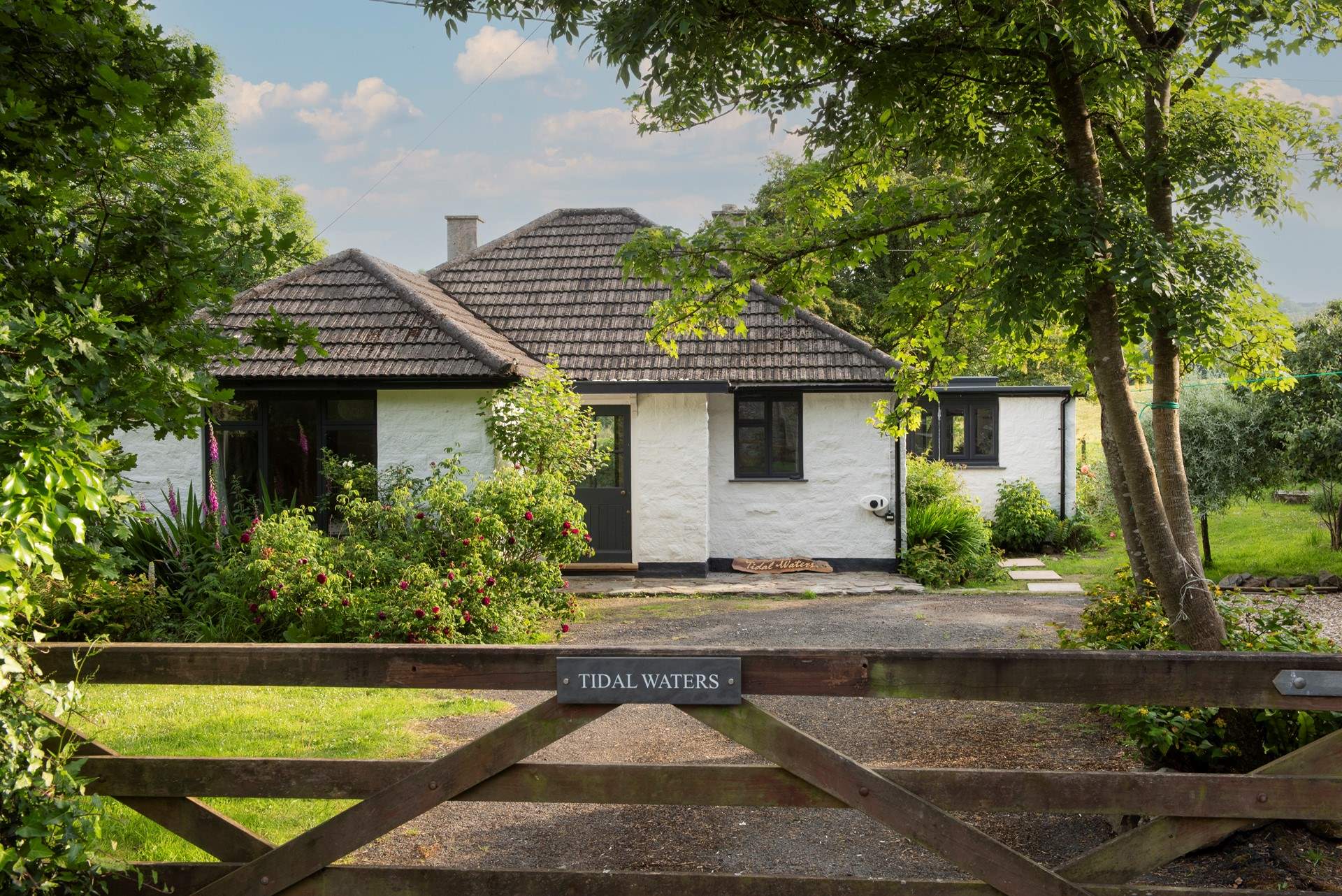 Come and treat yourselves to a well deserved break at Tidal Waters.