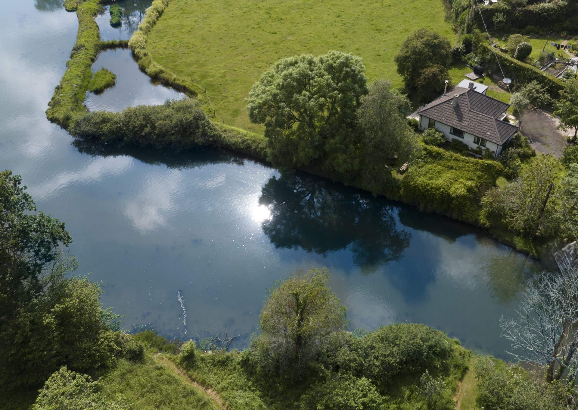 Located on the banks of Penpol Creek, welcome to Tidal Waters.