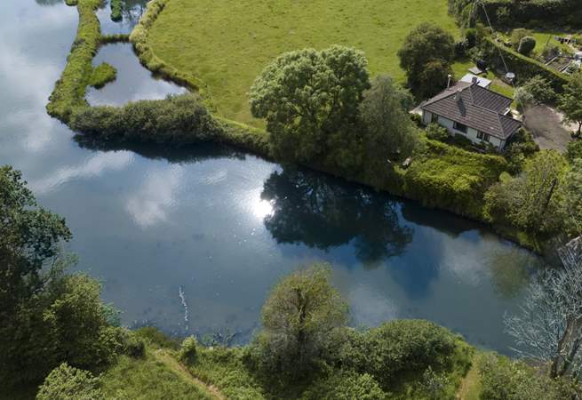 Located on the banks of Penpol Creek, welcome to Tidal Waters.