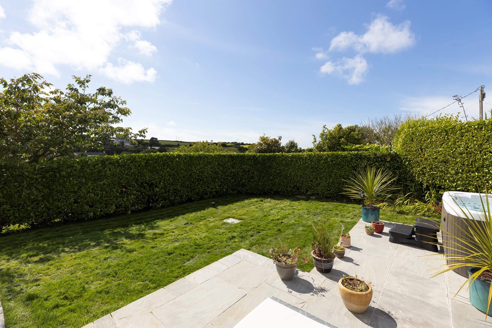 The lawn is a great spot for kids and dogs to have a run around - please be mindful of the drop from the patio to the lawn. 