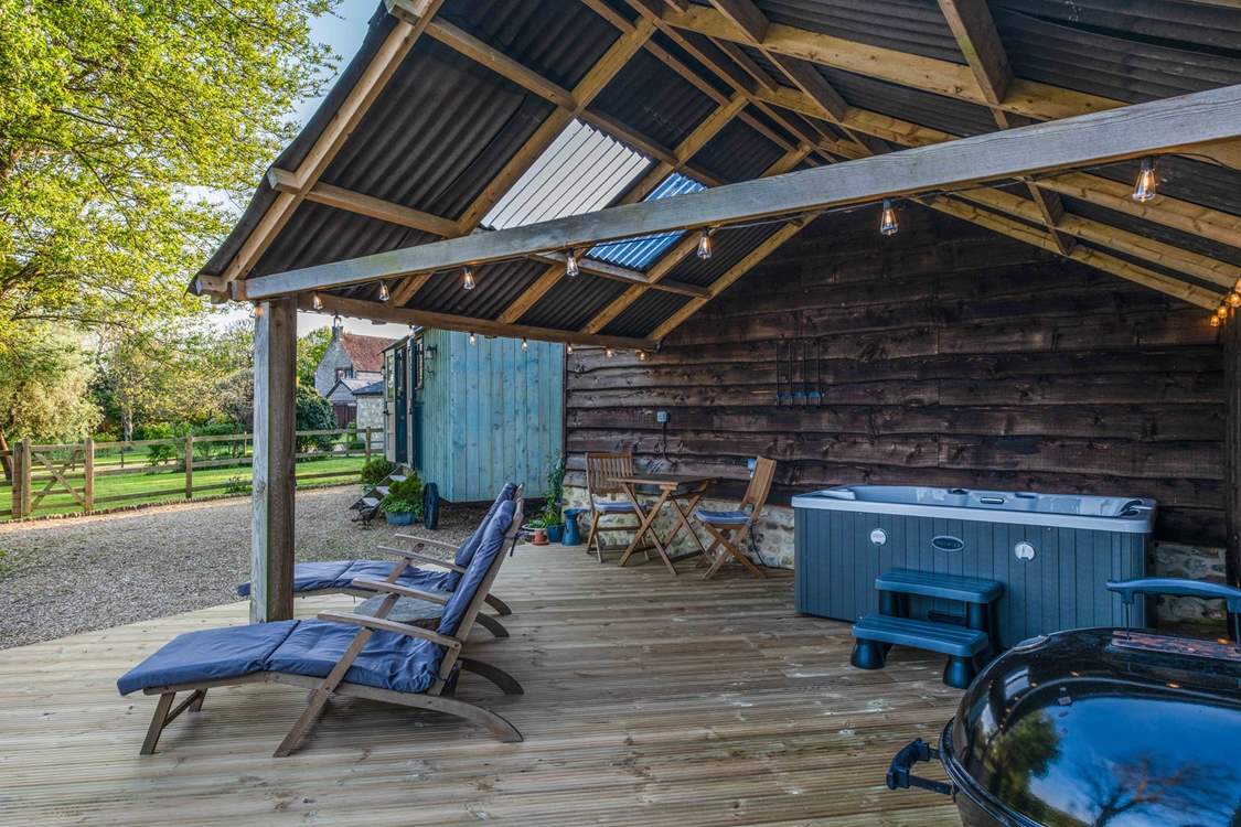 A magical hideaway for two with a hot tub on The Isle of Wight.