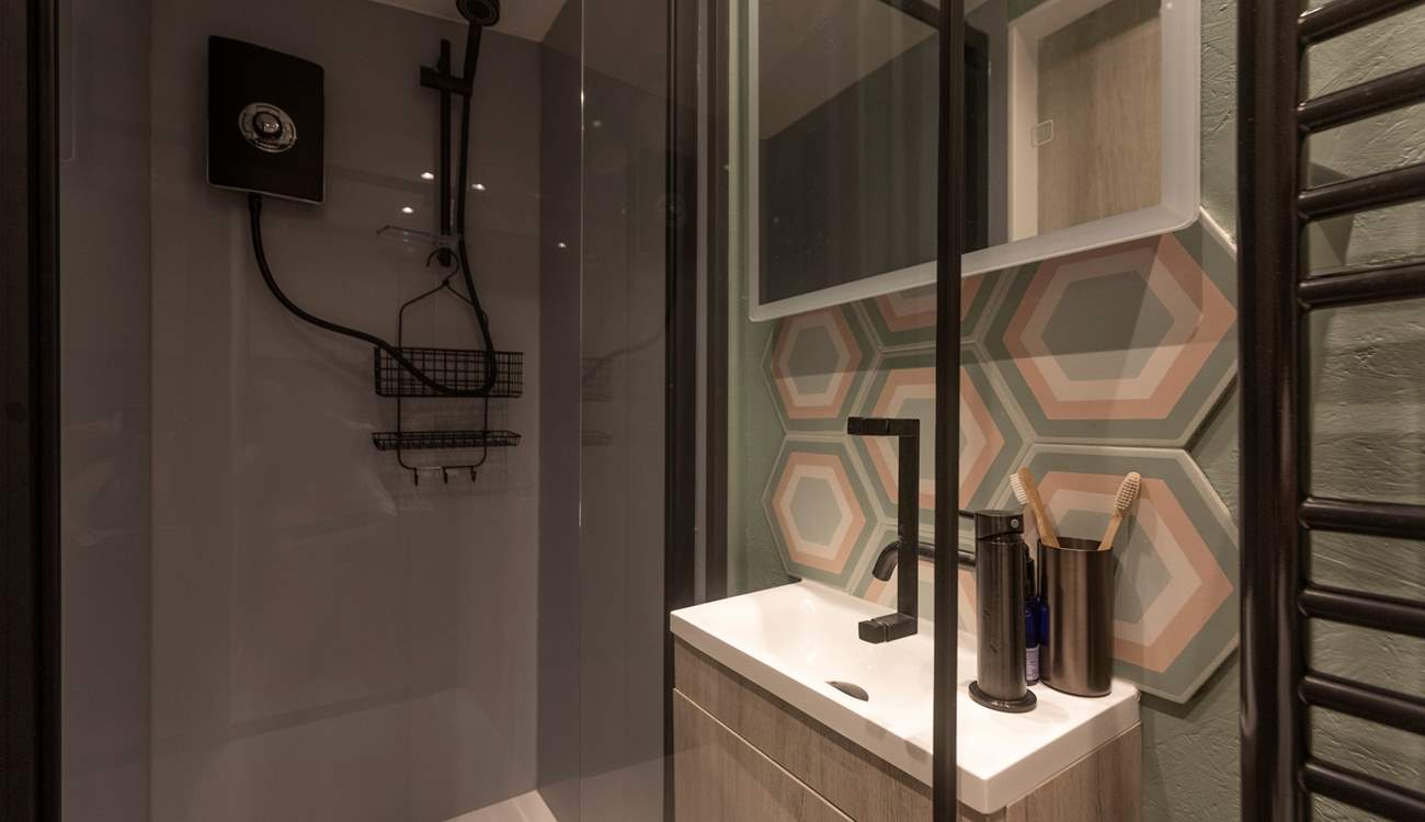 The shower-room is just the spot for refreshing sun-kissed skin. 