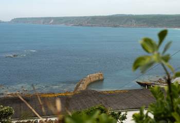 Views of the pier from your hideaway. 