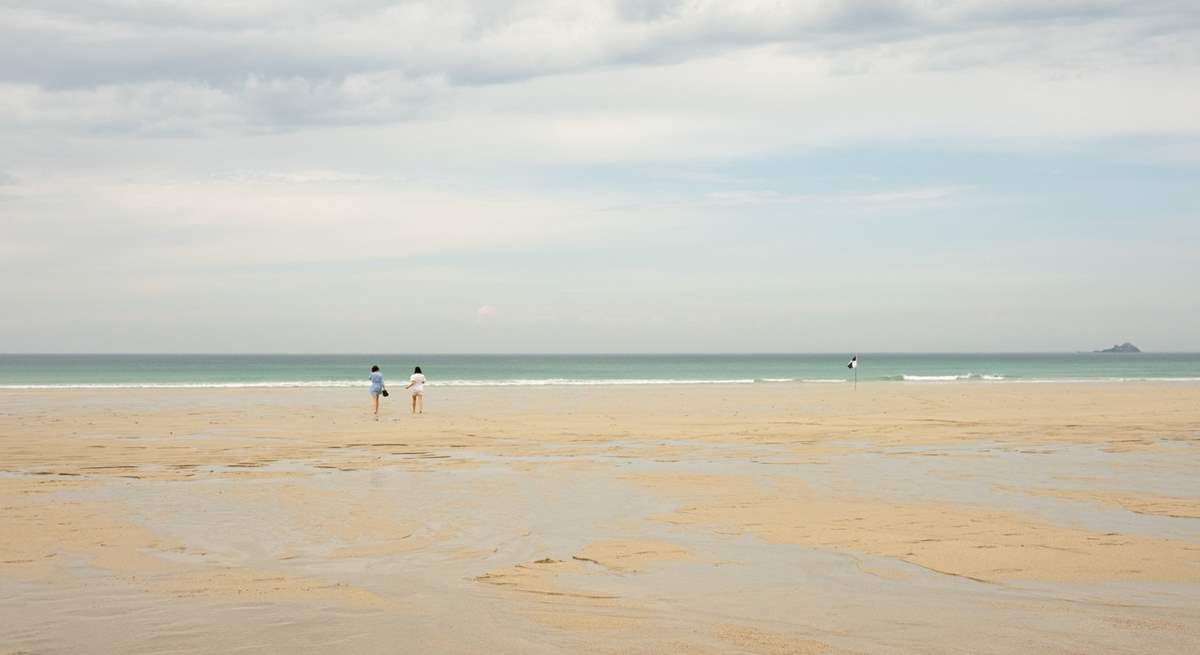 And sweeping golden sand.