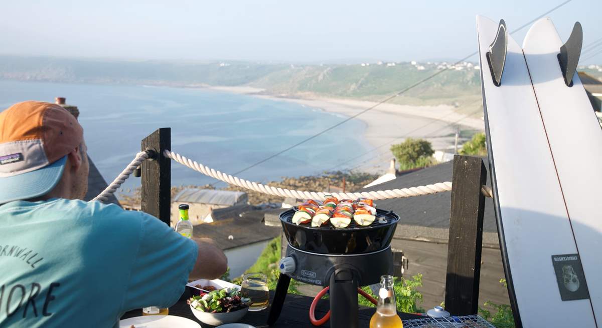 Cook alfresco on the gas barbecue. 