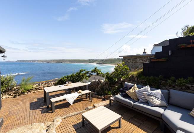 Welcome to Peter's Cottage with its stunning views of the Atlantic Ocean.