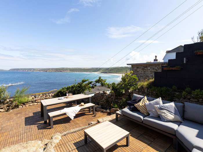 Peter's Cottage, Sleeps 6 in Sennen