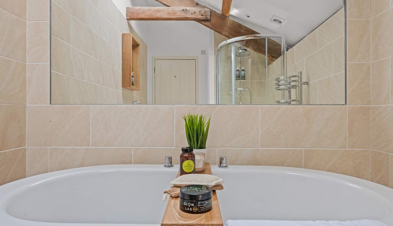 What a fabulous tub to relax in!