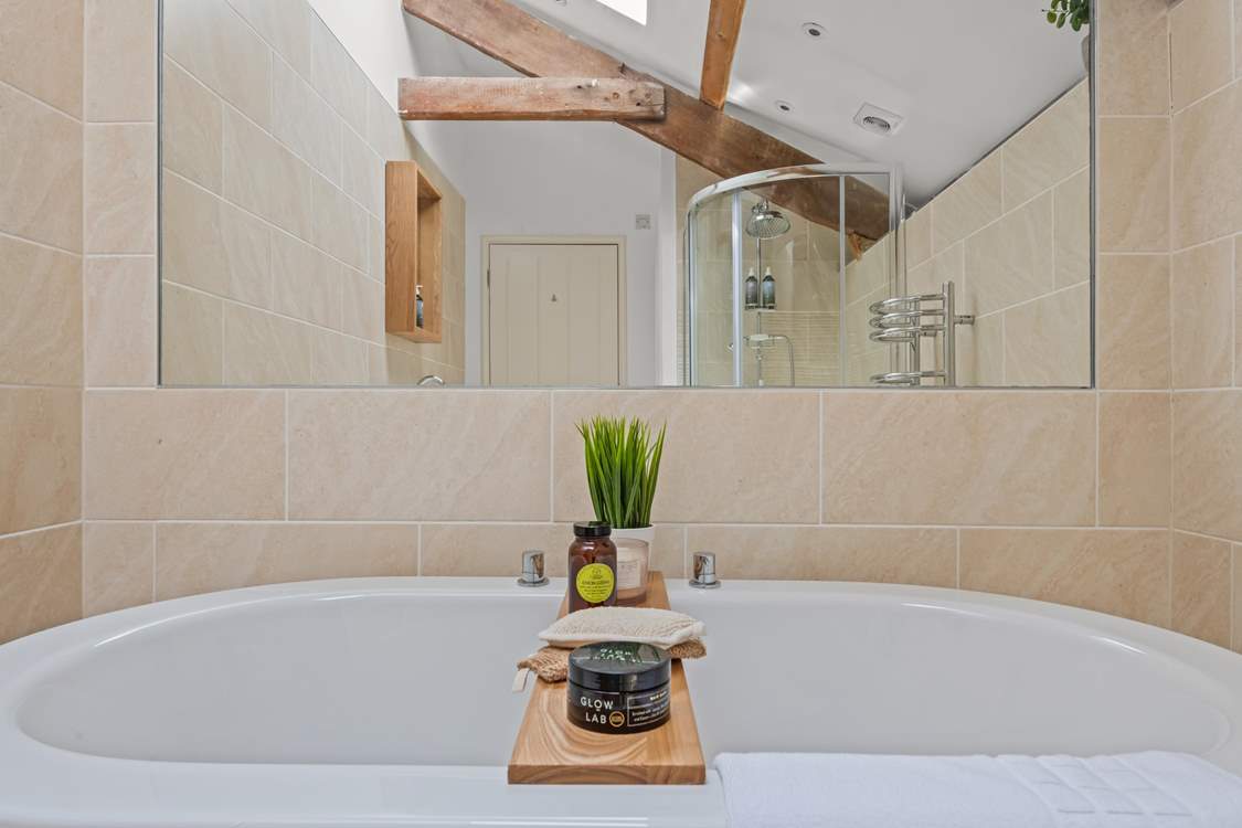 What a fabulous tub to relax in!