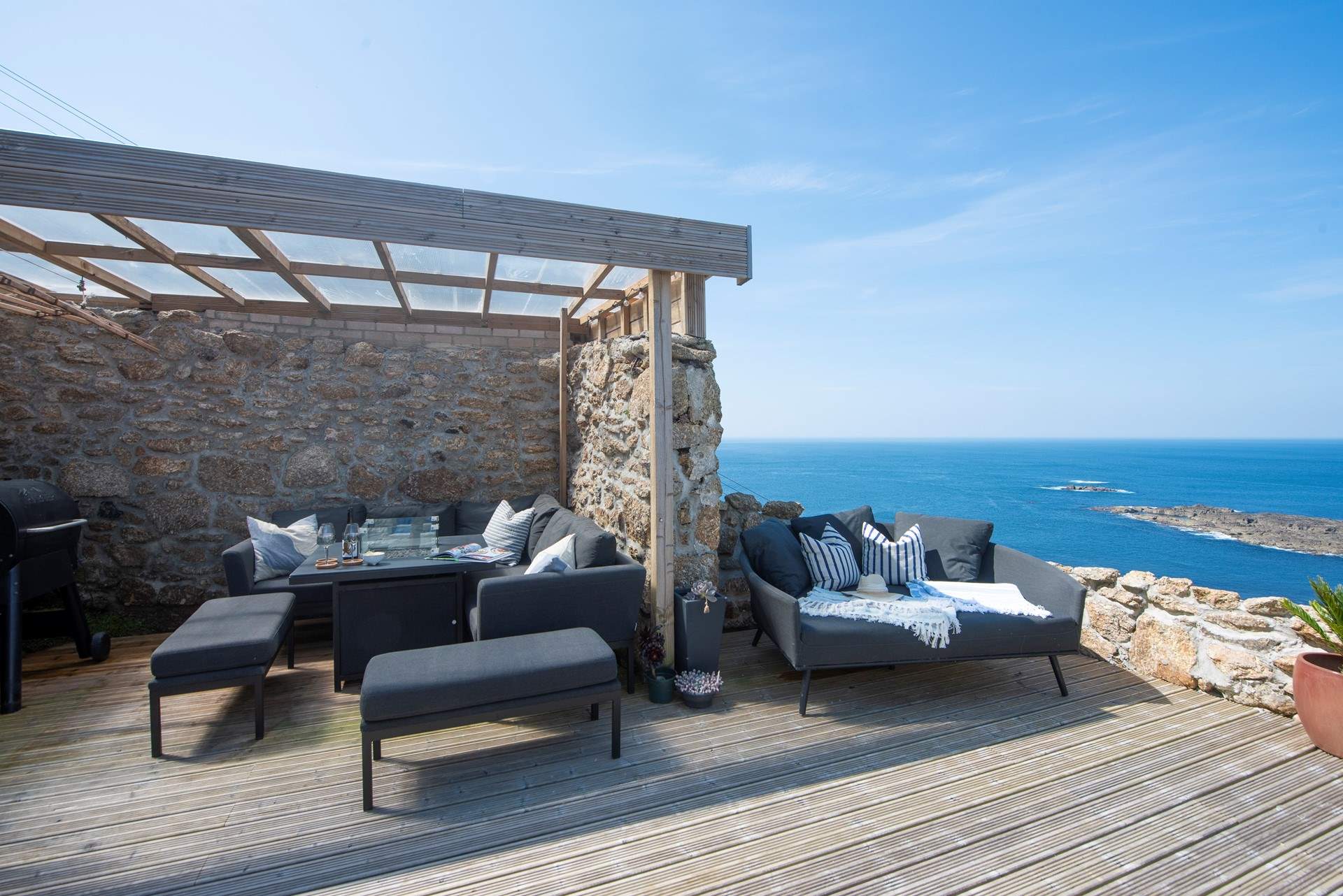 Eat al fresco whilst taking in the amazing view.