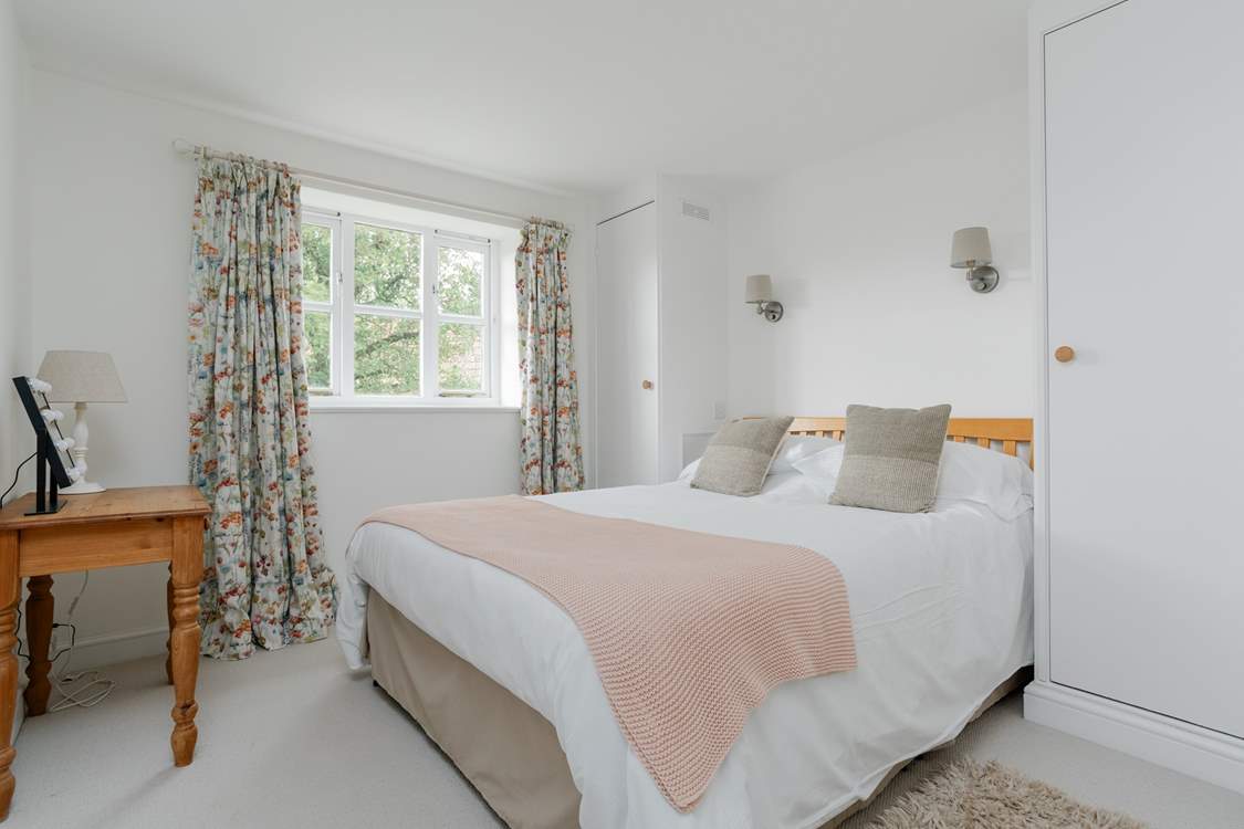 Pretty neutral tones make for a relaxing space.