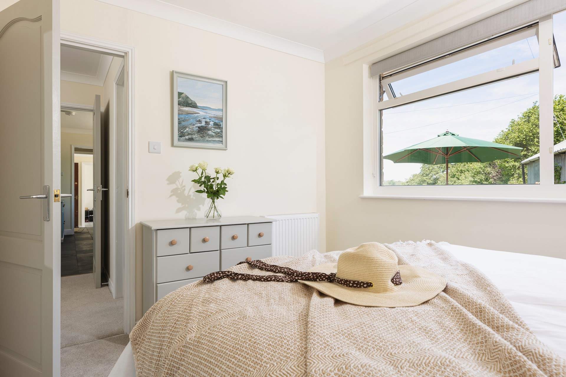 Relax entirely in bedroom 1 with its soothing tones and sumptuous king-size double.