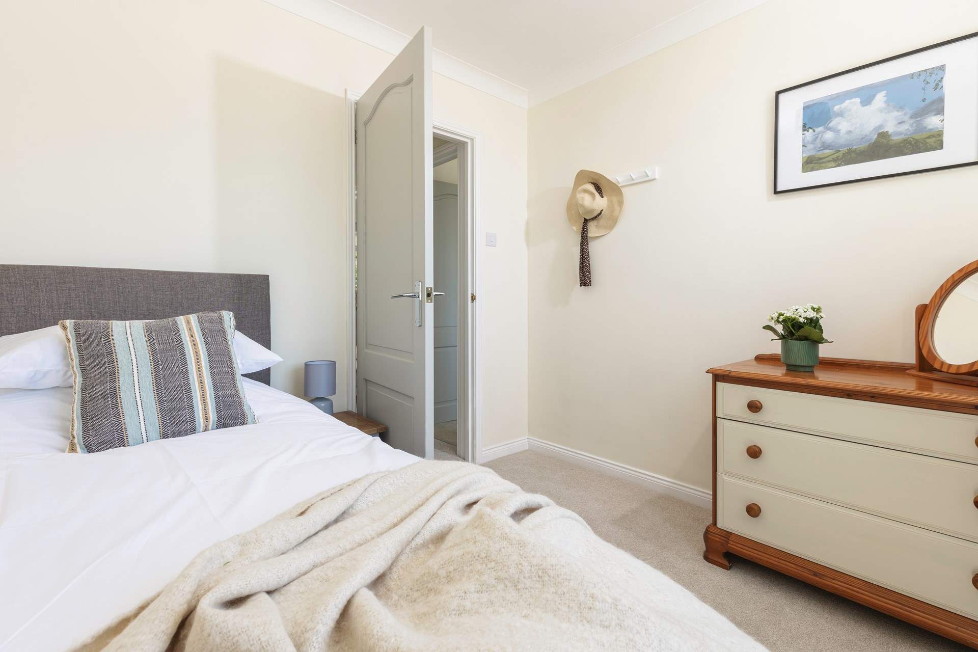 A single room to enjoy all to yourself.