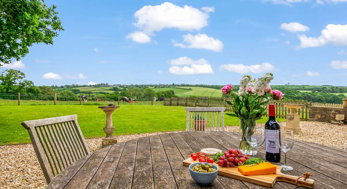 What splendid views to complement any al fresco dining.