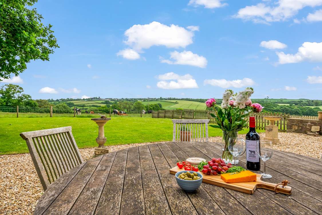 What splendid views to complement any al fresco dining.