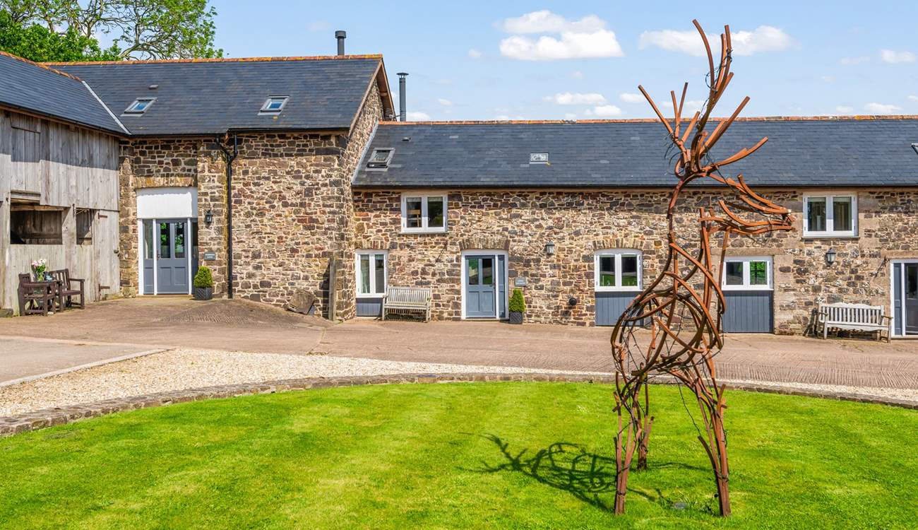 Welcome to the beautiful Tembridge House, with the front door seen here on the left of the picture.