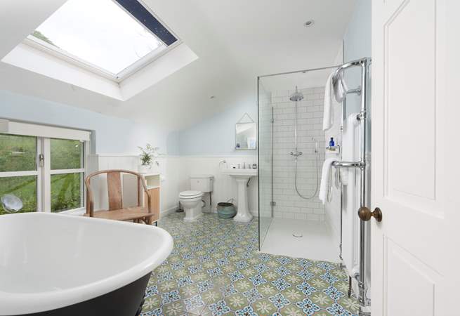 The opulent family bathroom on the first floor.