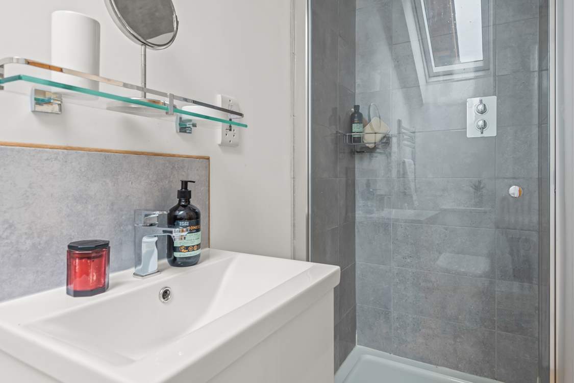 Shower cubicle in bedroom 1's en suite.