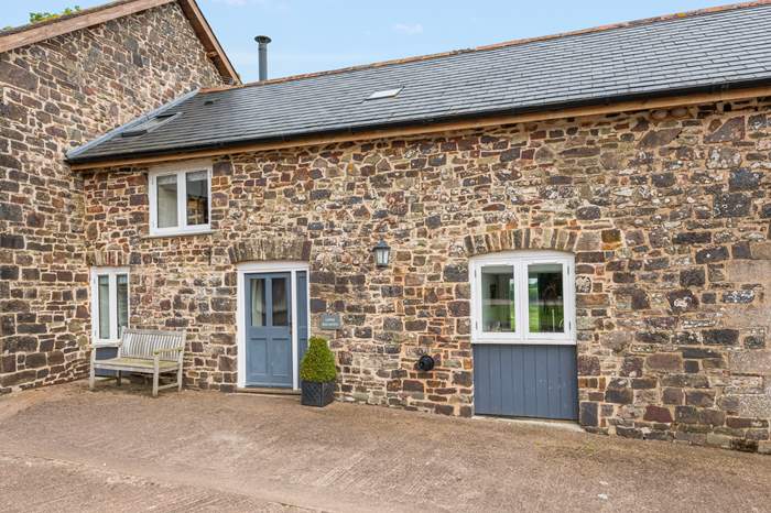 Upper Red Down,Sleeps 4 + 2 cots, 10.2 miles W of Tiverton