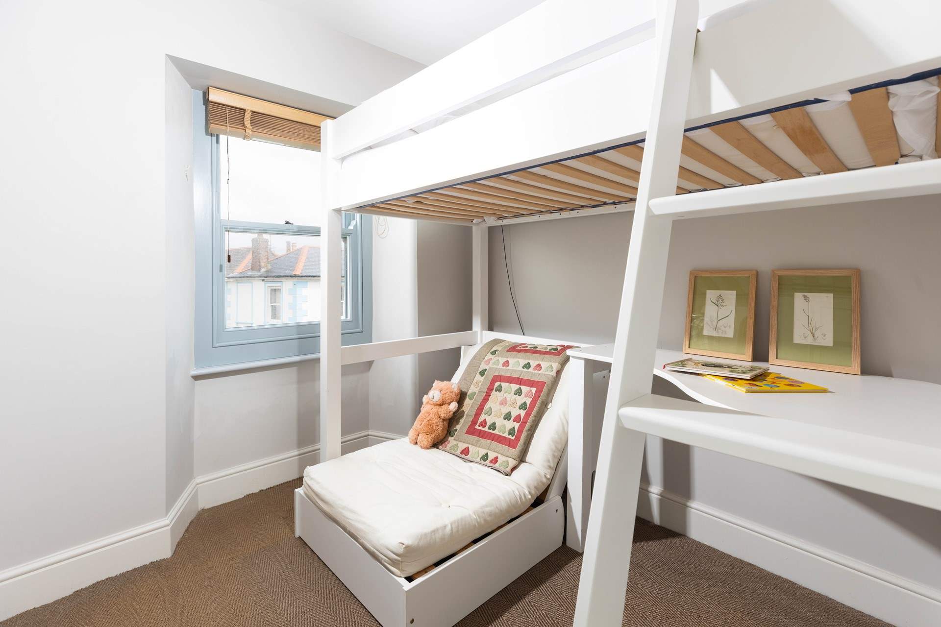 Bedroom 2 has a Captain's bunk (3') with only the top bunk available for sleeping (please note that there is no longer a cabin-bed/captain's bunk, but a single bed has now been added instead).