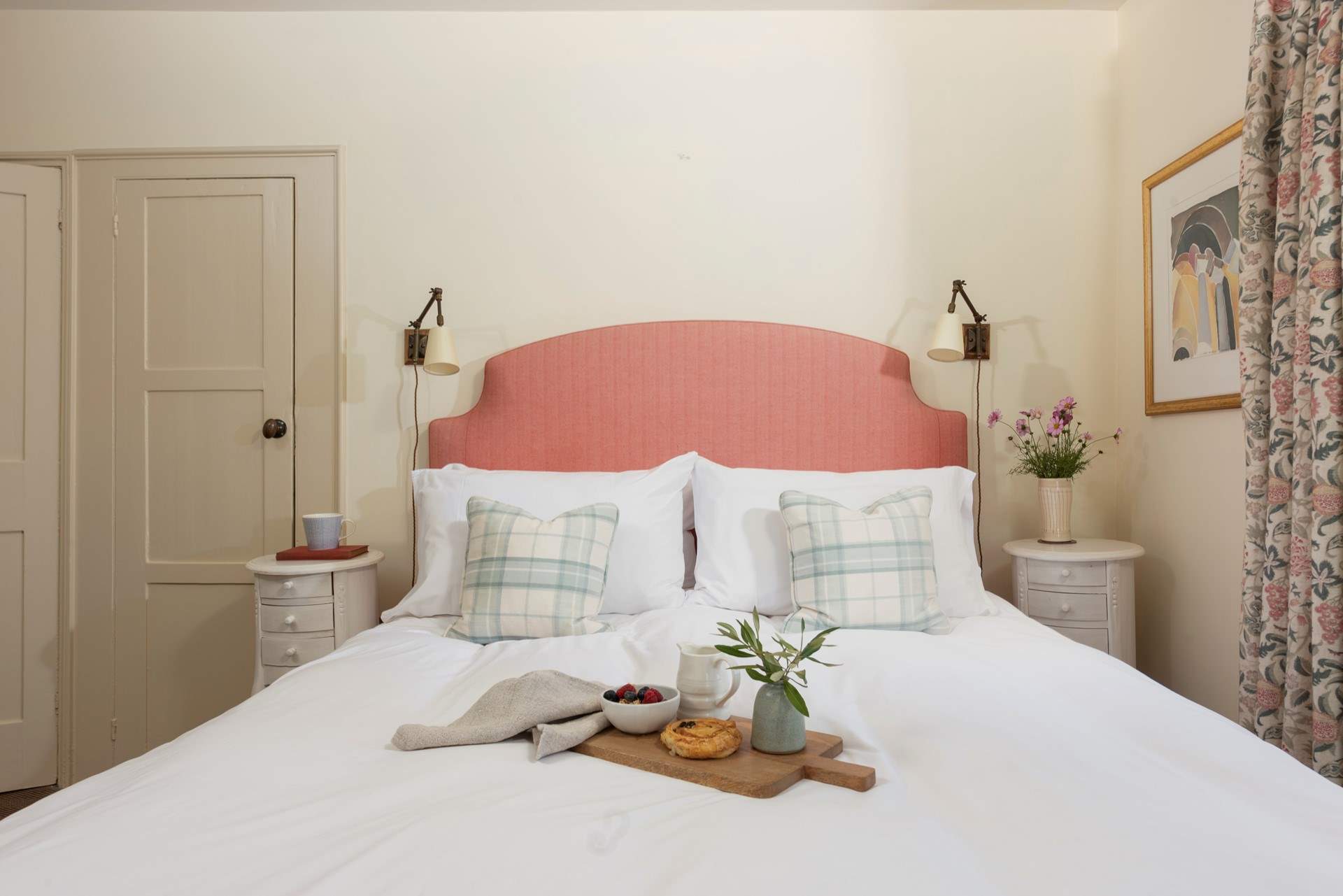 Pretty bedlinens await. 