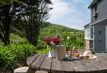 This cottage is the perfect place to relax.