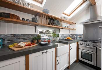 The chef of the party will enjoy cooking up a feast on this range.