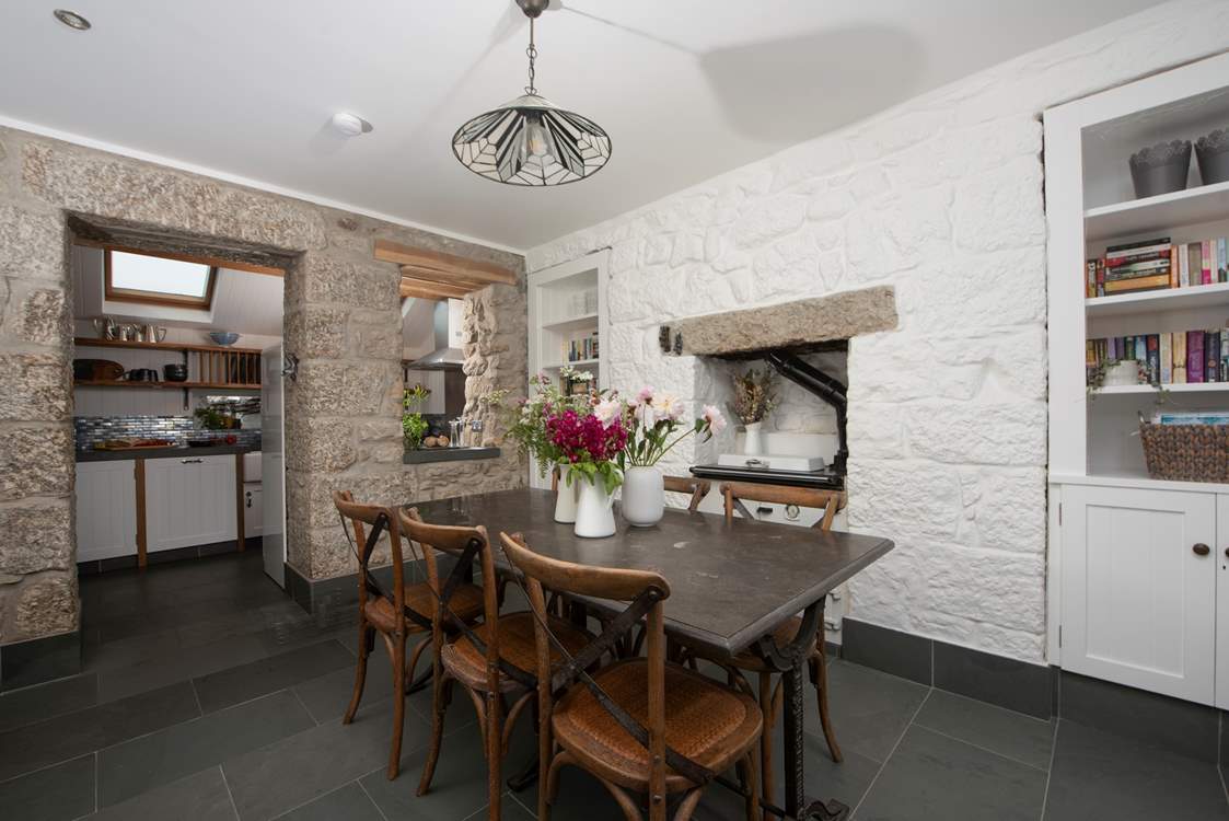 Such a stylish area to share coffee and plan your adventures for the day.