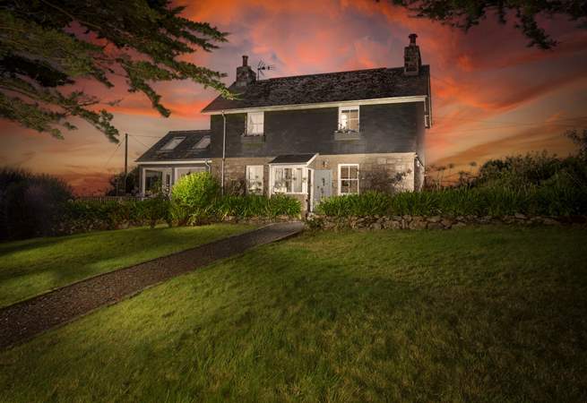 Reservoir cottage has a stunning garden, peaceful, private and with beautiful surroundings.