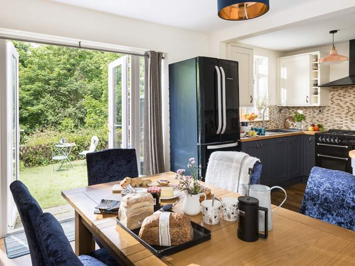 Briar Lea, Sleeps 4 in Robin Hoods Bay