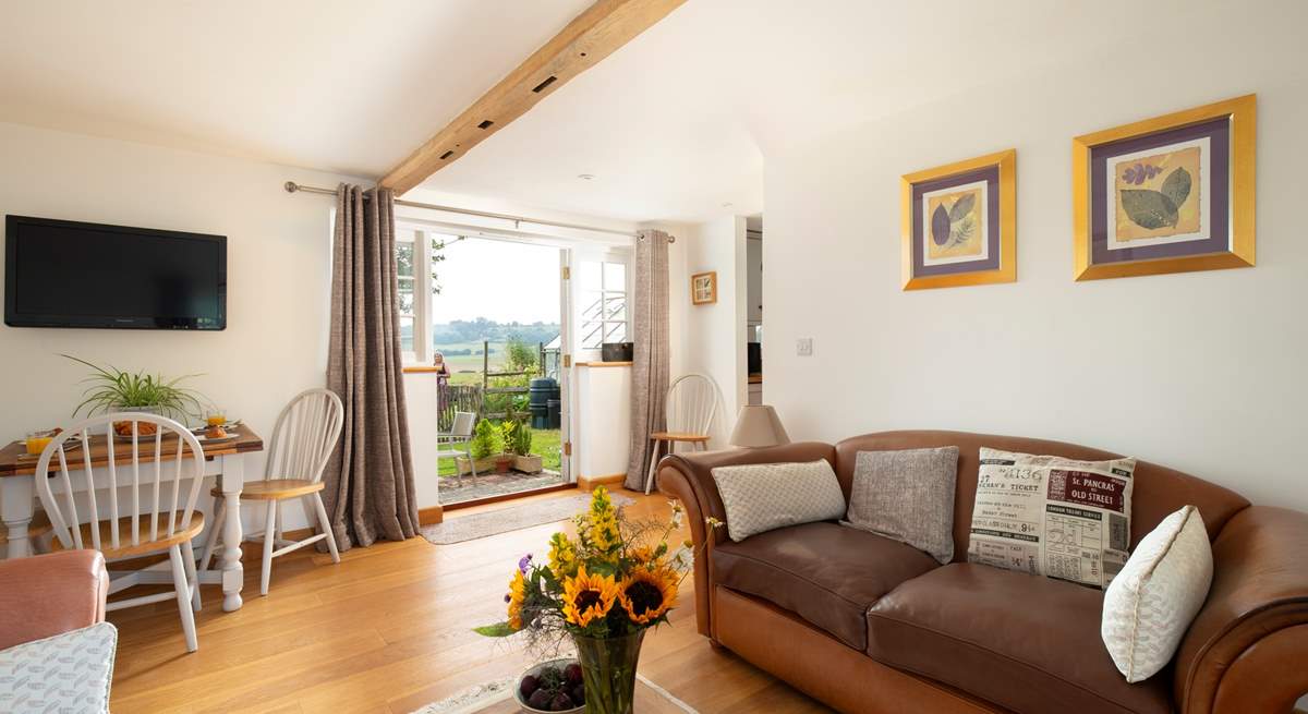 Cosy and welcoming, the perfect Sussex bolthole!