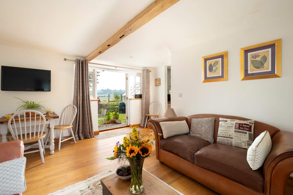 Cosy and welcoming, the perfect Sussex bolthole!
