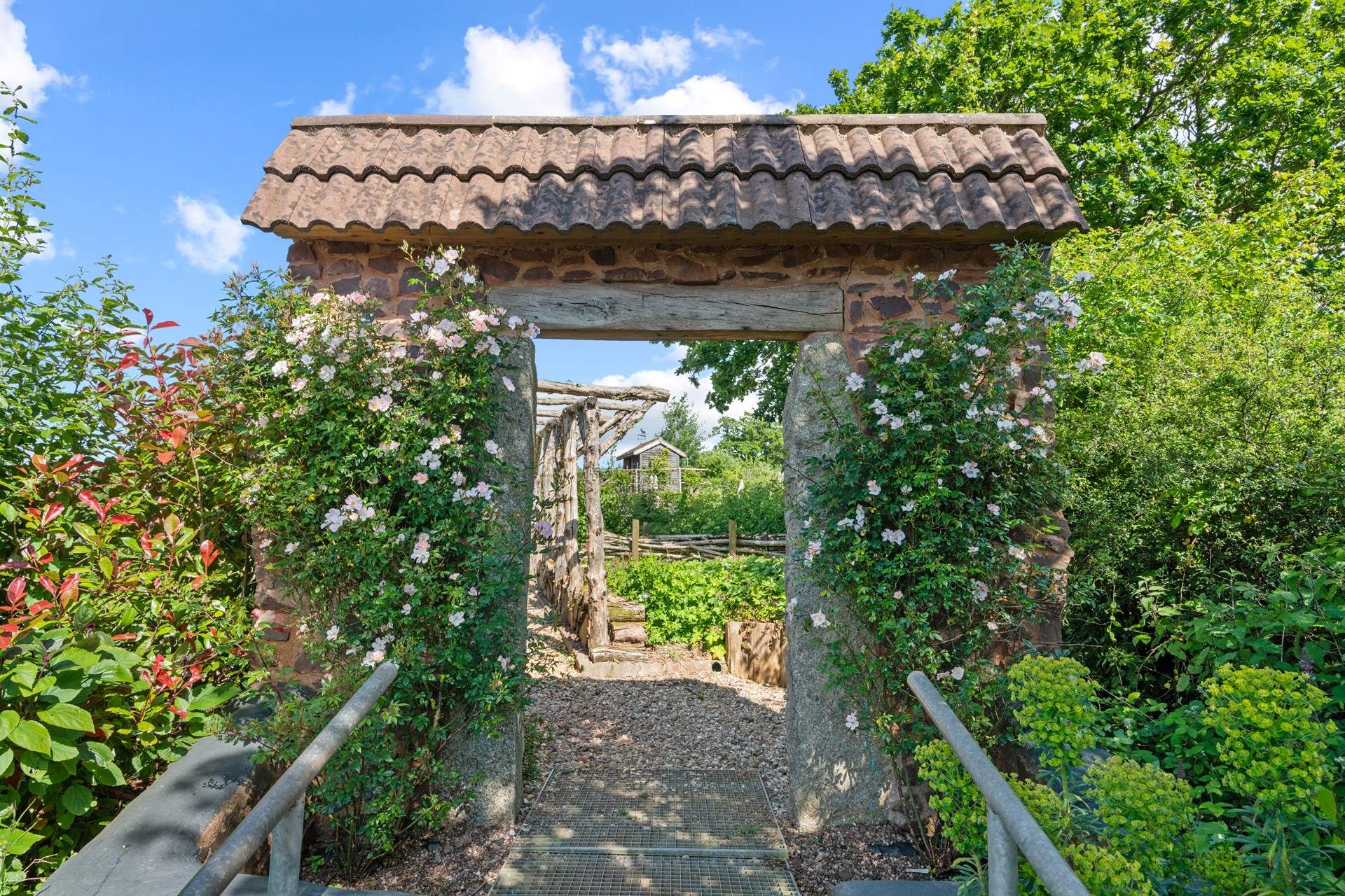 Such pretty paths and trails to follow through this enchanting nature garden.