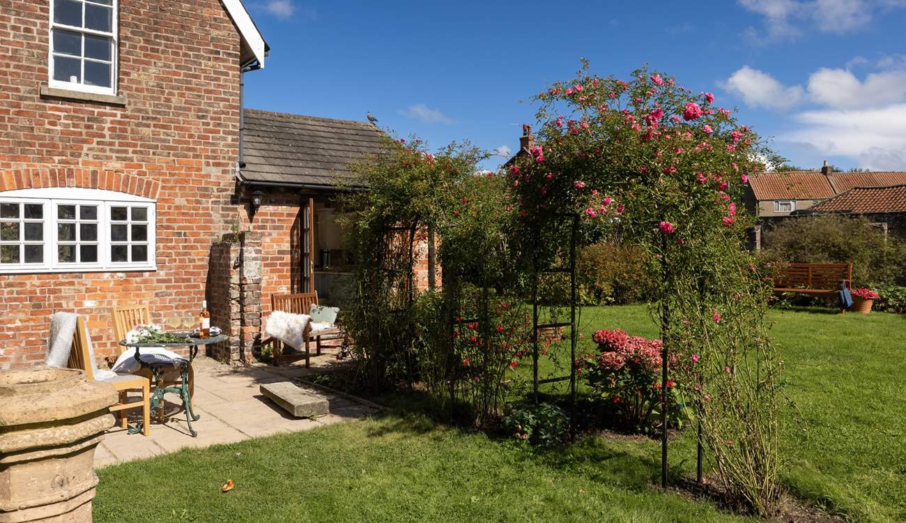 This house has more garden than you know what to do with!!!