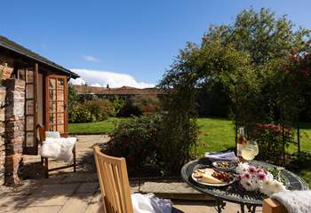 Al fresco dining in the large garden.