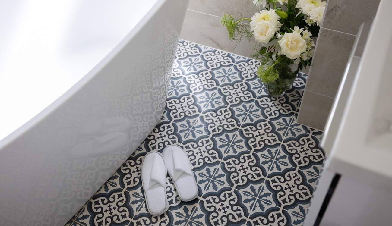 This luxury bathroom is a great place to unwind after a long day sightseeing.