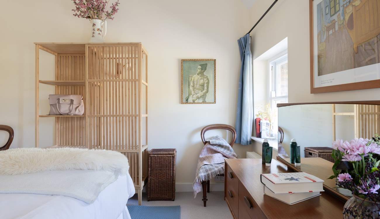 A mixture of the old and the new gives this room plenty of character.