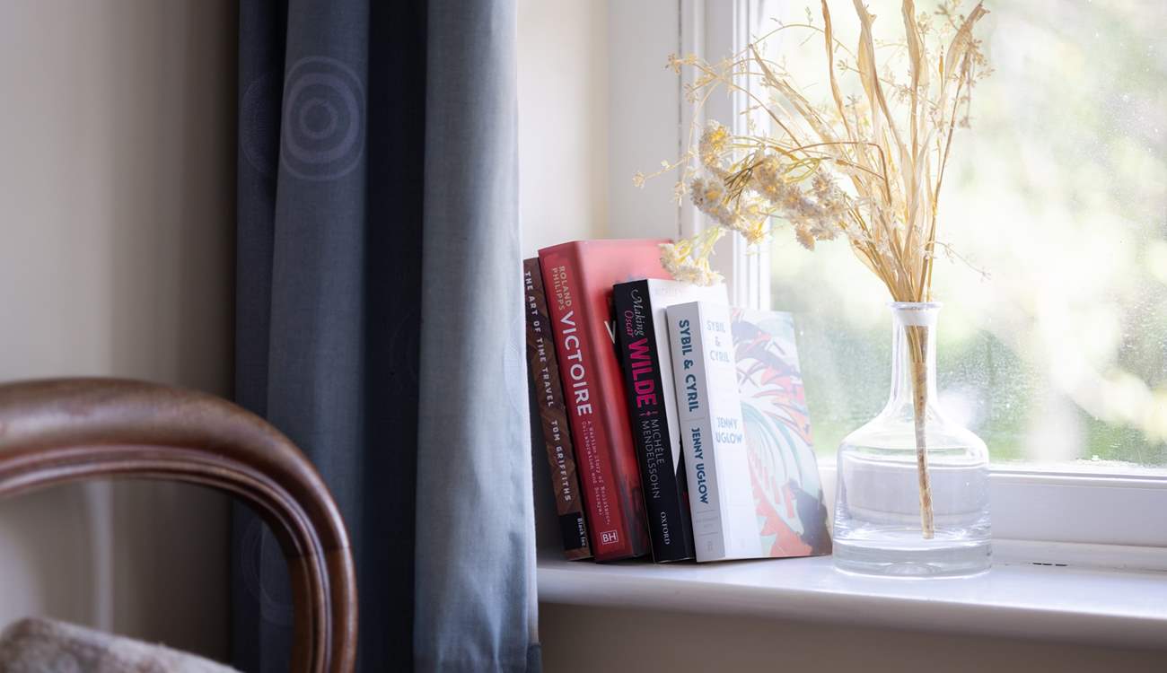 A little nook where you can enjoy peace and quiet and watch the world go by through the window.