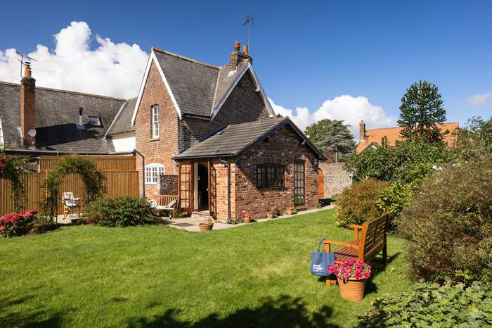 School House is a 3 bedroom, dog friendly self catering cottage near the sea in Muston near Filey.