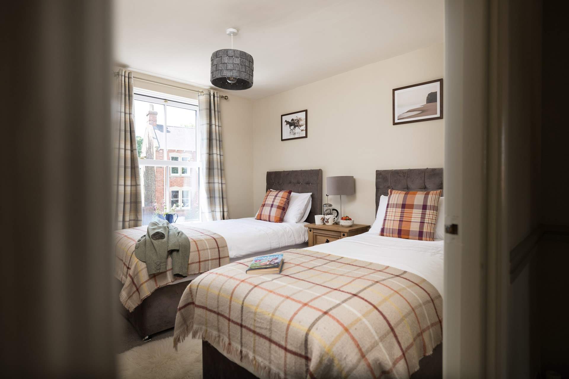 Cosy twin with a view of the village.