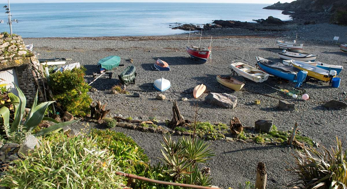 The gorgeous beach is a short walk away, mid way point on the South West coast path and you can see St Mawes!