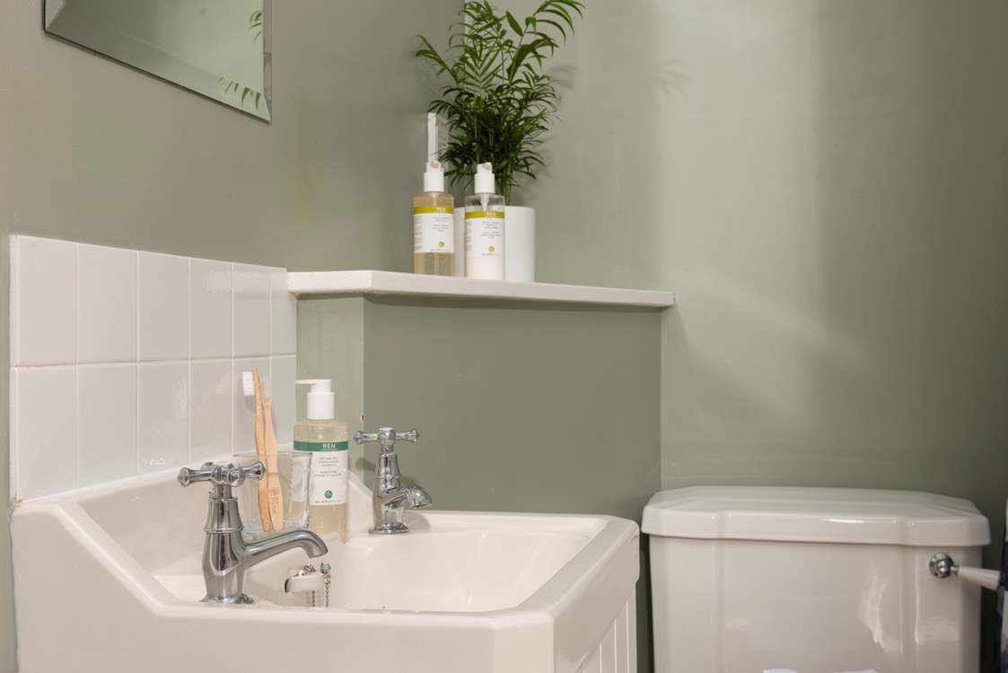 The en suite bathroom.