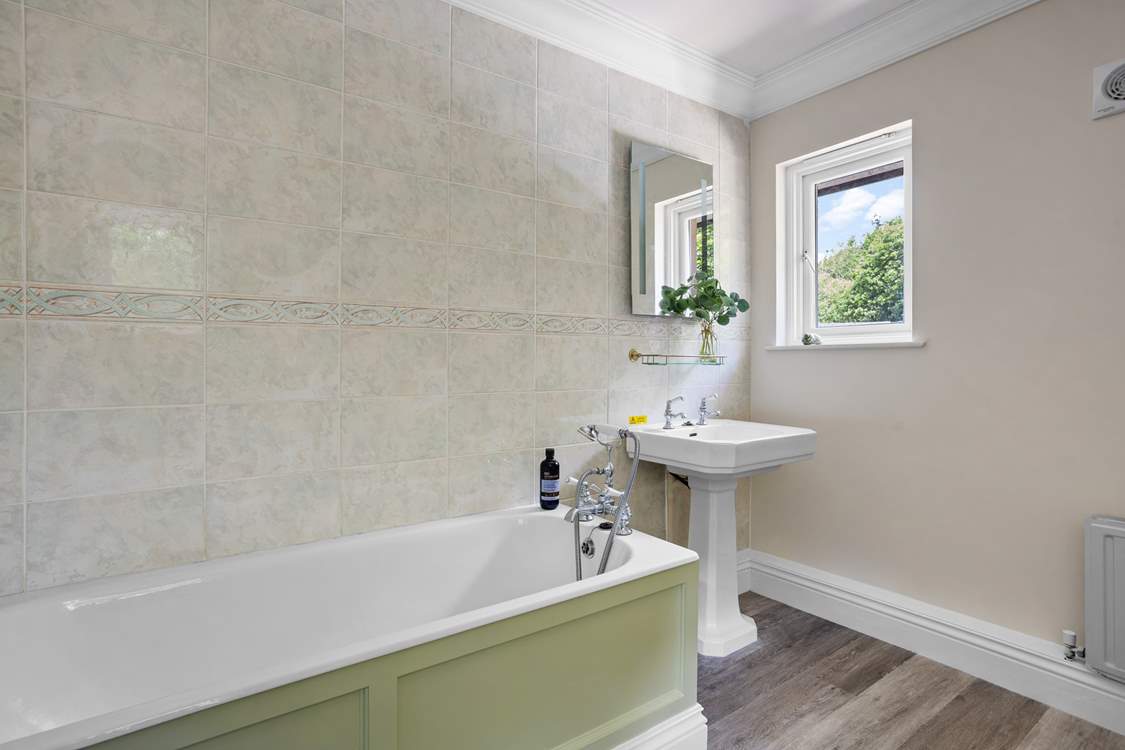 The en suite bathroom to bedroom 2.