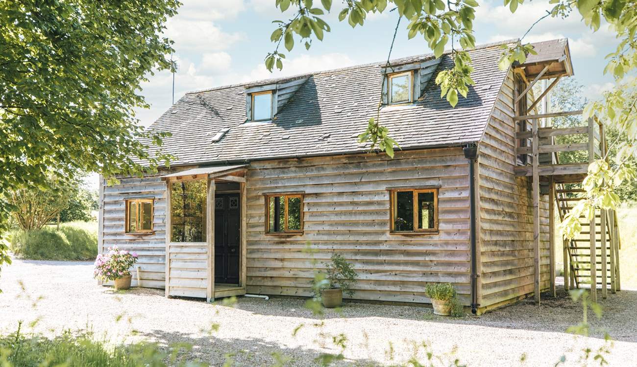 Welcome to Botloes Farm Barn, your country retreat begins here.