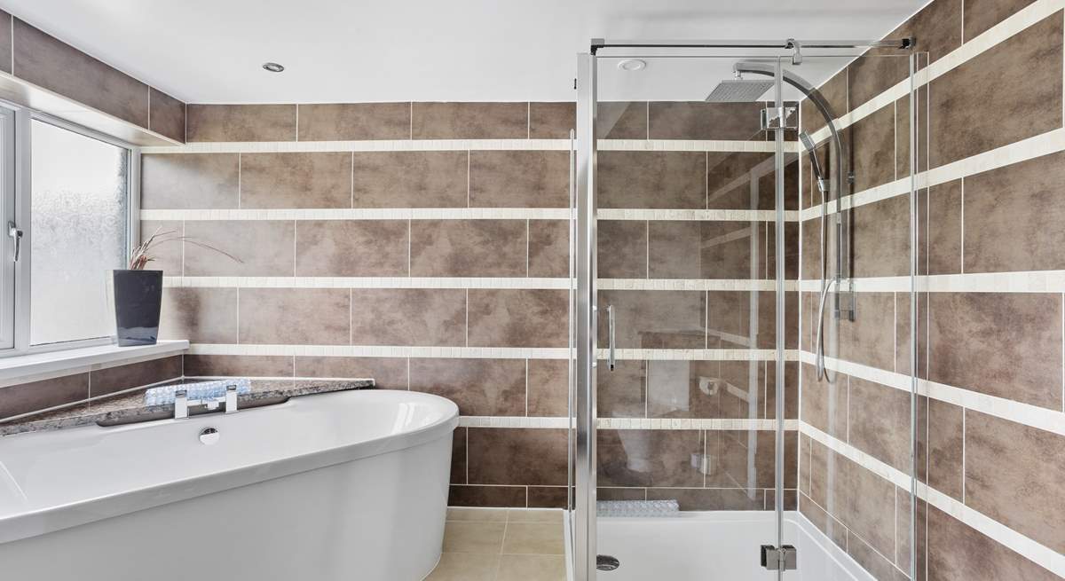 This house has oodles of space, including this grand family bathroom. 