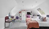 Another flexible 'zip and link' room, please note the sloping ceilings. - Thumbnail Image