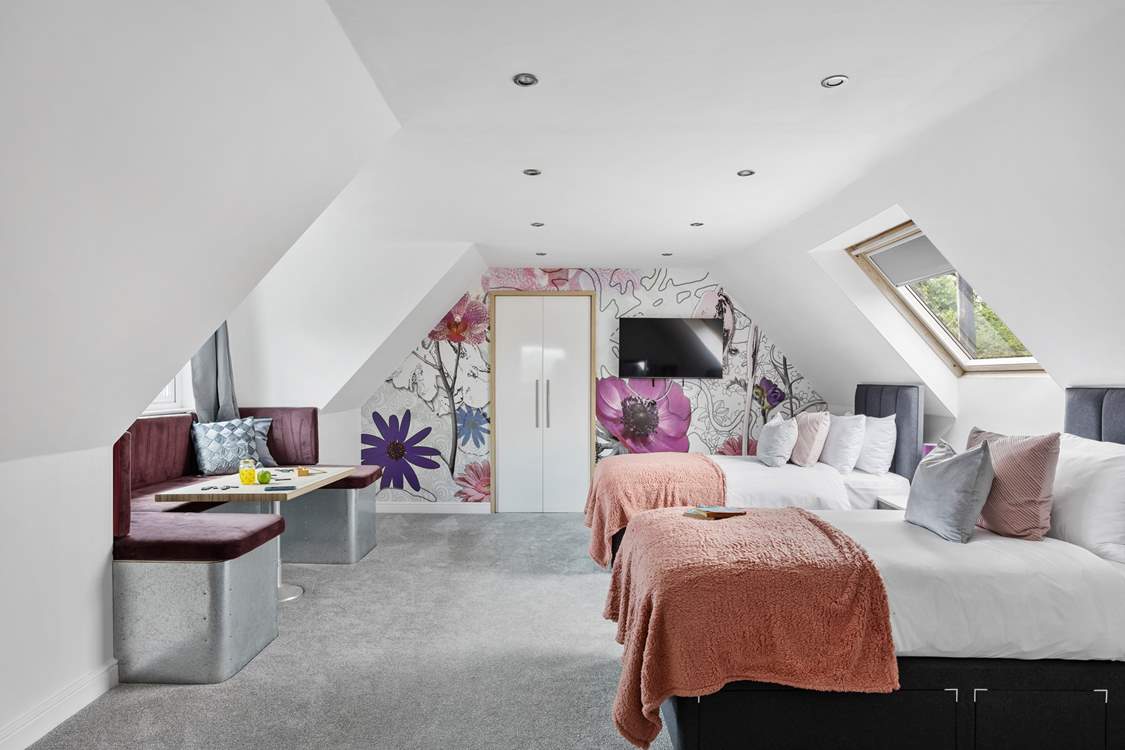 Another flexible 'zip and link' room, please note the sloping ceilings.