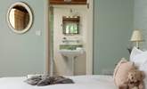 The en suite for the twin bedroom. - Thumbnail Image